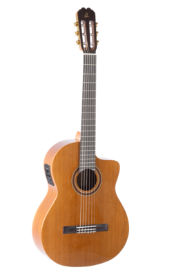 Guitarra Clásica Admira Granada Electrificada Fishman Cutaway Serie Conservatorio