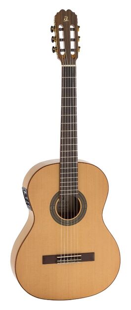 Guitarra Clásica Admira Macarena Electrificada Serie Flamenco