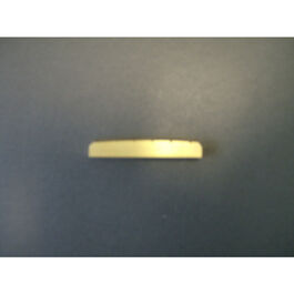 Cejuela Pick-Boy Guitarra Latón N1-B (43,5x8x5mm con renuras)