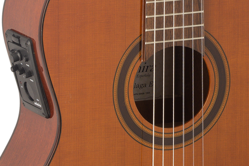 Guitarra Admira Málaga Electrificada Cutaway Conservatorio