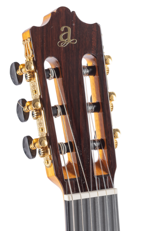 Guitarra Admira Bulería Serie Flamenco Cutaway Fishman