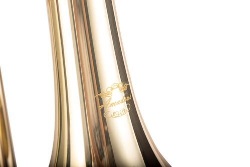 Trombón Tenor Amadeus TT811L Lacado Tubo Ancho Sib